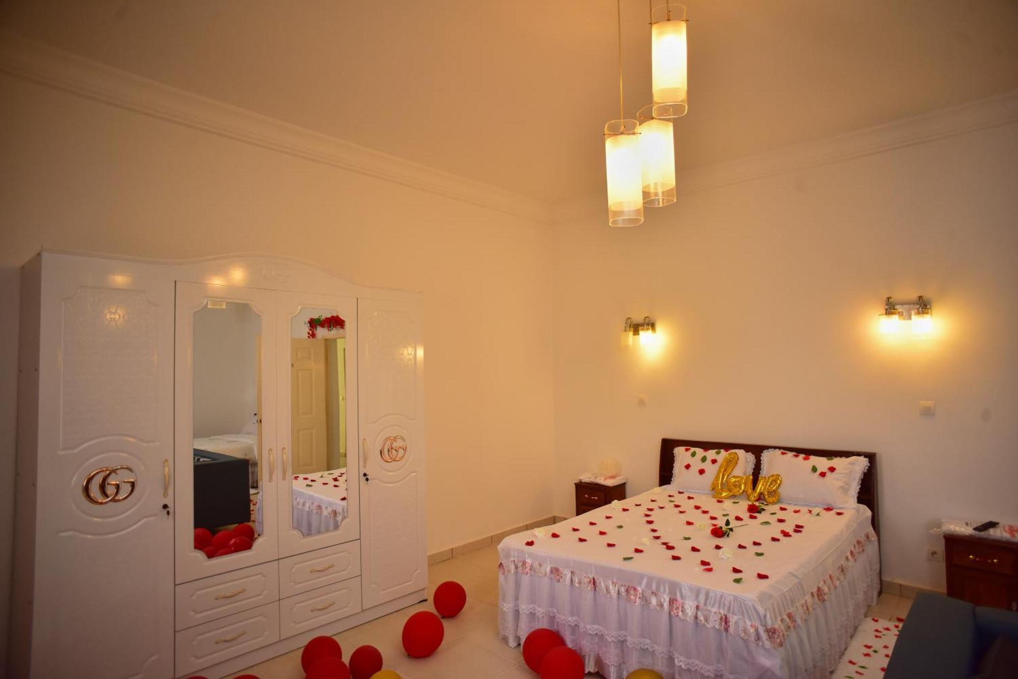 Sara Chambre D'Hotes อันตานานารีโว ภายนอก รูปภาพ
